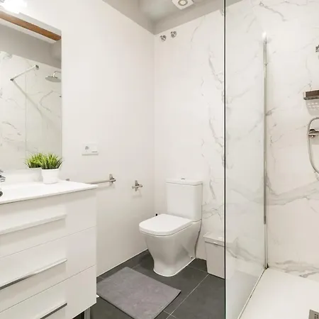 For 3 With Private Bathroom * Barcelona