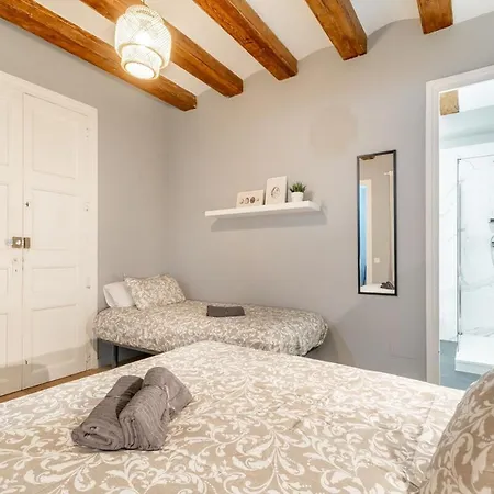 For 3 With Private Bathroom Apartment